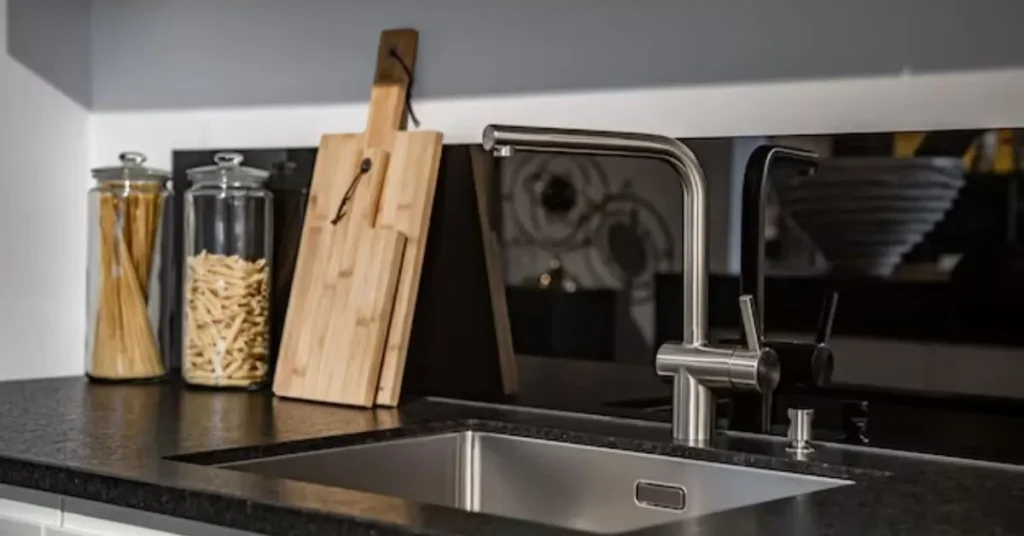 bliote kitchen sink