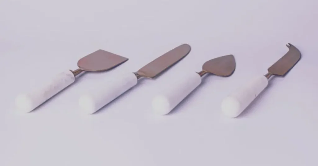 Marble Handle Cheese Set